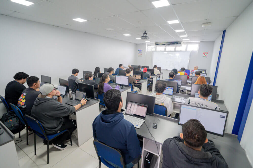 Carrera de Ingeniería Empresarial