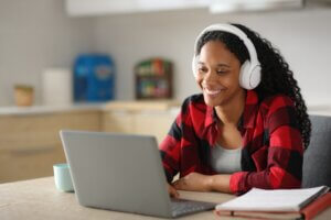 Descubri-nuevas-oportunidades-al-aprender-ingles-en-linea.