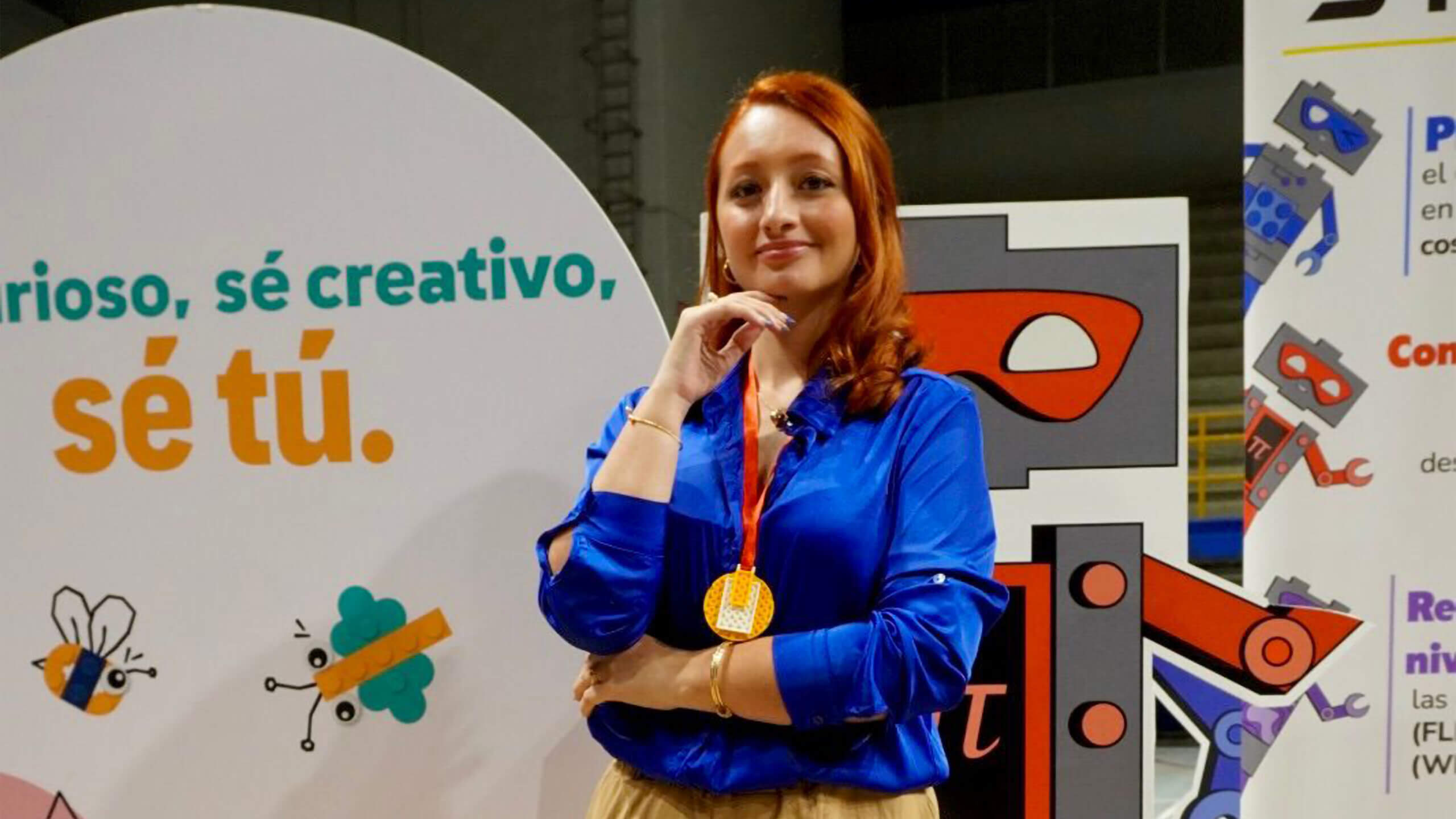 Jueza en competencias de robótica